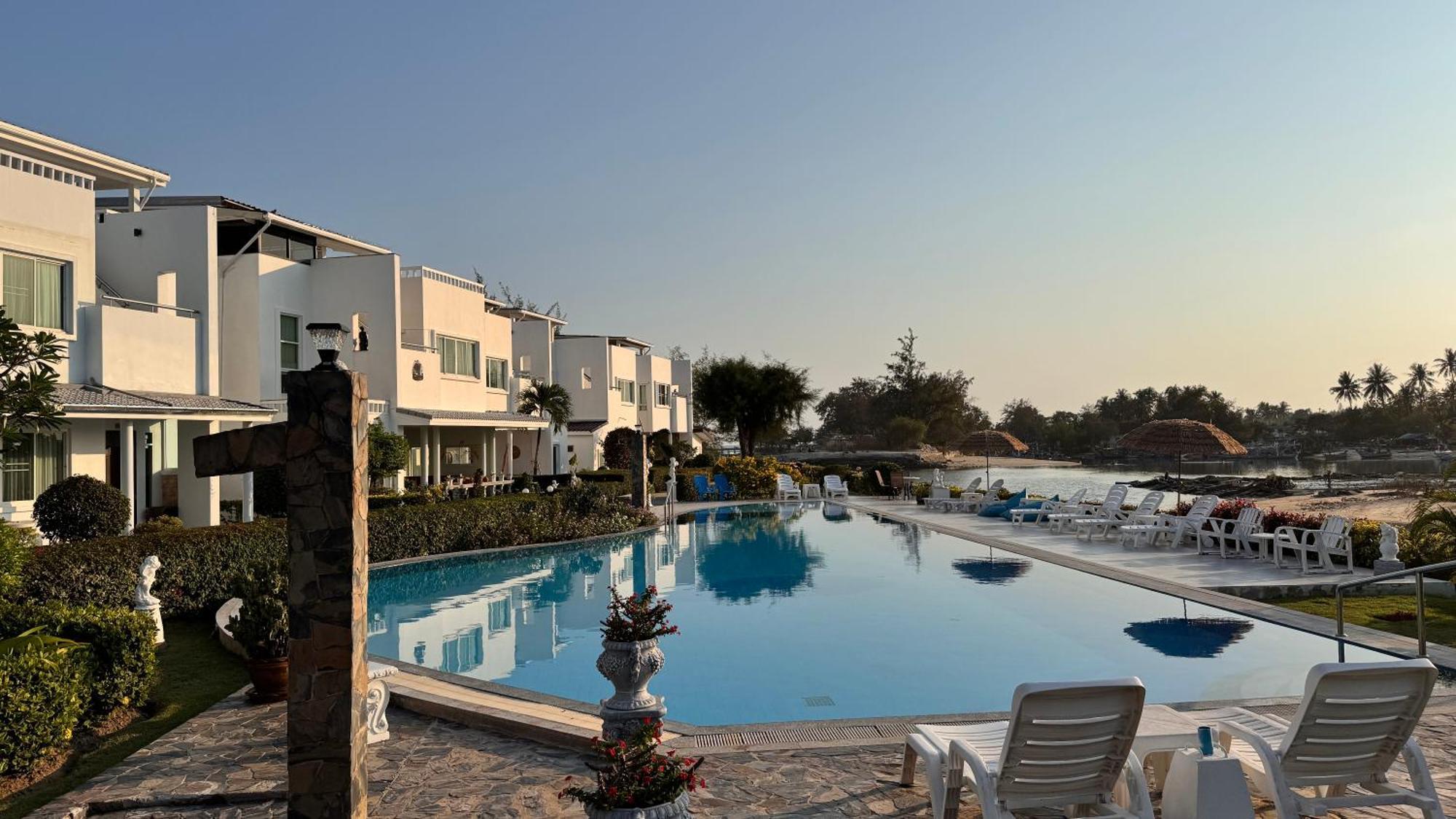Absolute Beachfront Villa Ban Huai Yang Eksteriør bilde
